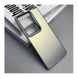 ETUI AVEC CONTOUR...