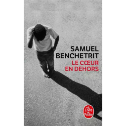 LE COEUR EN DEHORS